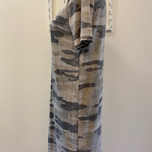 LUCKY BRAND~ Women’s Burnout Camo‎ Oversized Crewneck Relaxed T-Shirt Dress XS - Picture 5 of 9
